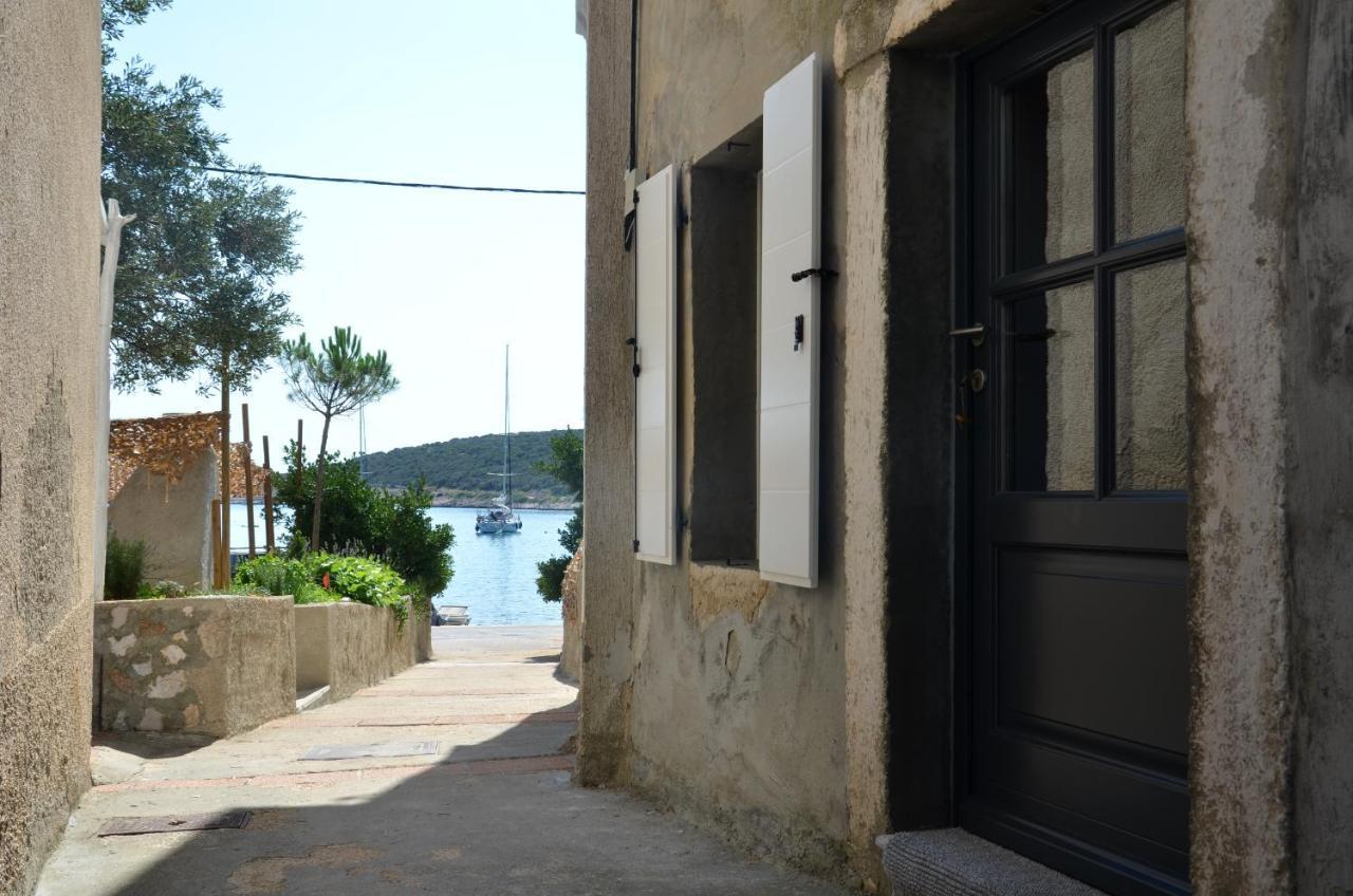 Apartments Martamare Martinšćica Extérieur photo